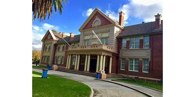 Albury High School