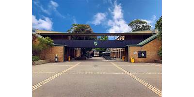 Baulkham Hills High School