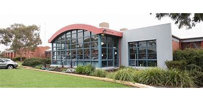 Copperfield College