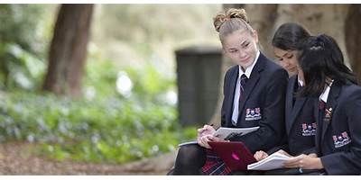 Macquarie Grammar School