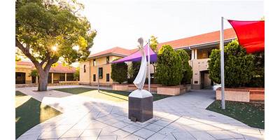 Mater Dei College