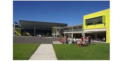 The Ponds High School