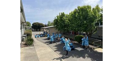 Trafalgar High School