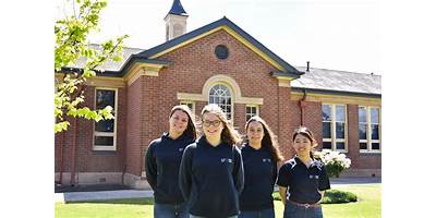 Victor Harbor High School