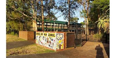 Warners Bay High School