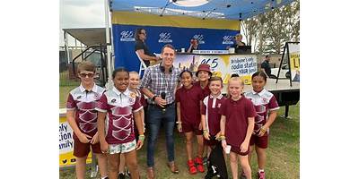 Bundamba State School
