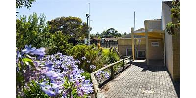 Hackham West School