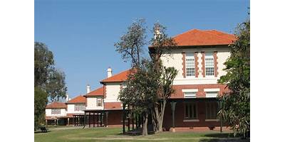 Ivanhoe Grammar School - University Campus