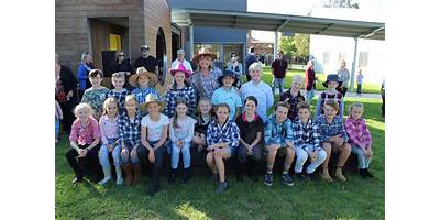 Lochinvar Public School