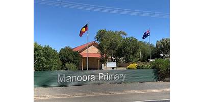 Manoora Primary School