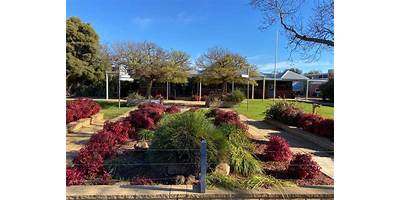 Pyramid Hill College