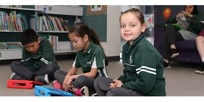 Reynella East College