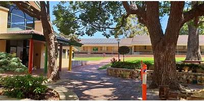 Santa Maria College