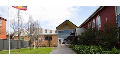 St Thomas' School