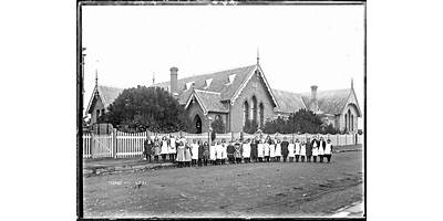 Tighes Hill Public School
